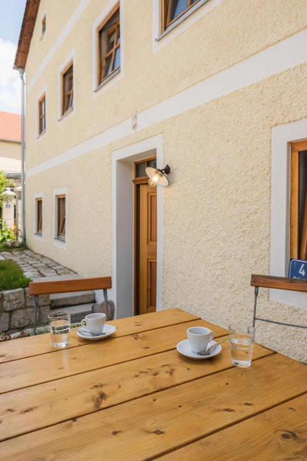 Historische Wohnung Mit Gehobenem Ambiente 발팅 외부 사진