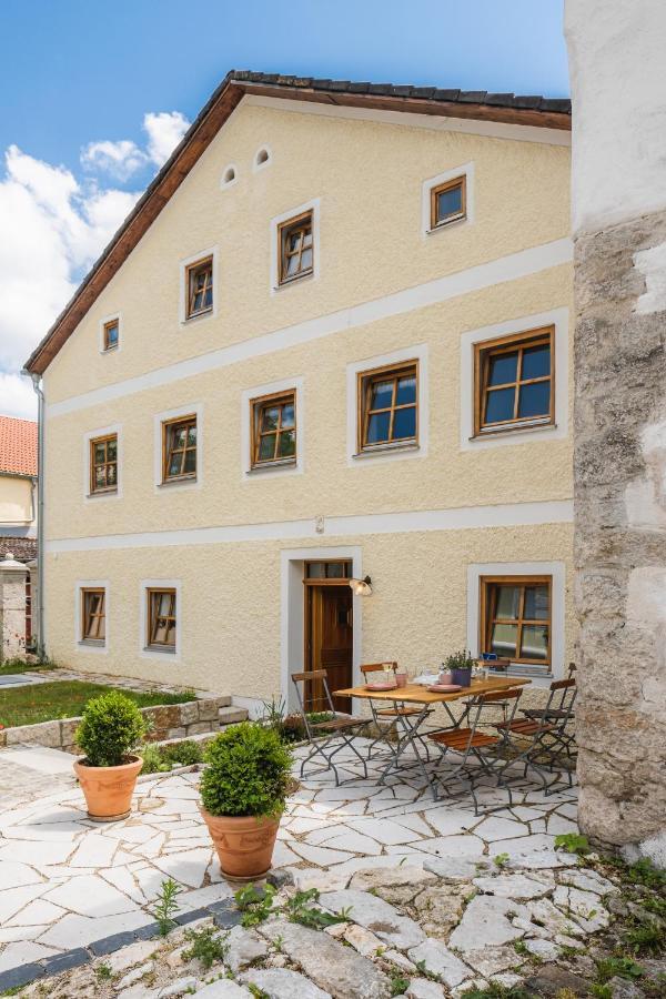 Historische Wohnung Mit Gehobenem Ambiente 발팅 외부 사진
